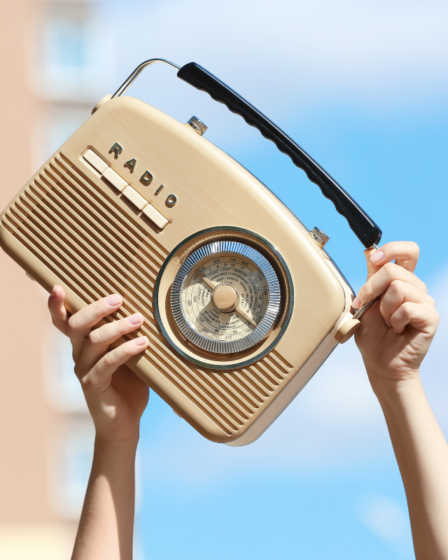 Aplicativos para ouvir rádio grátis transformaram meu dia a dia